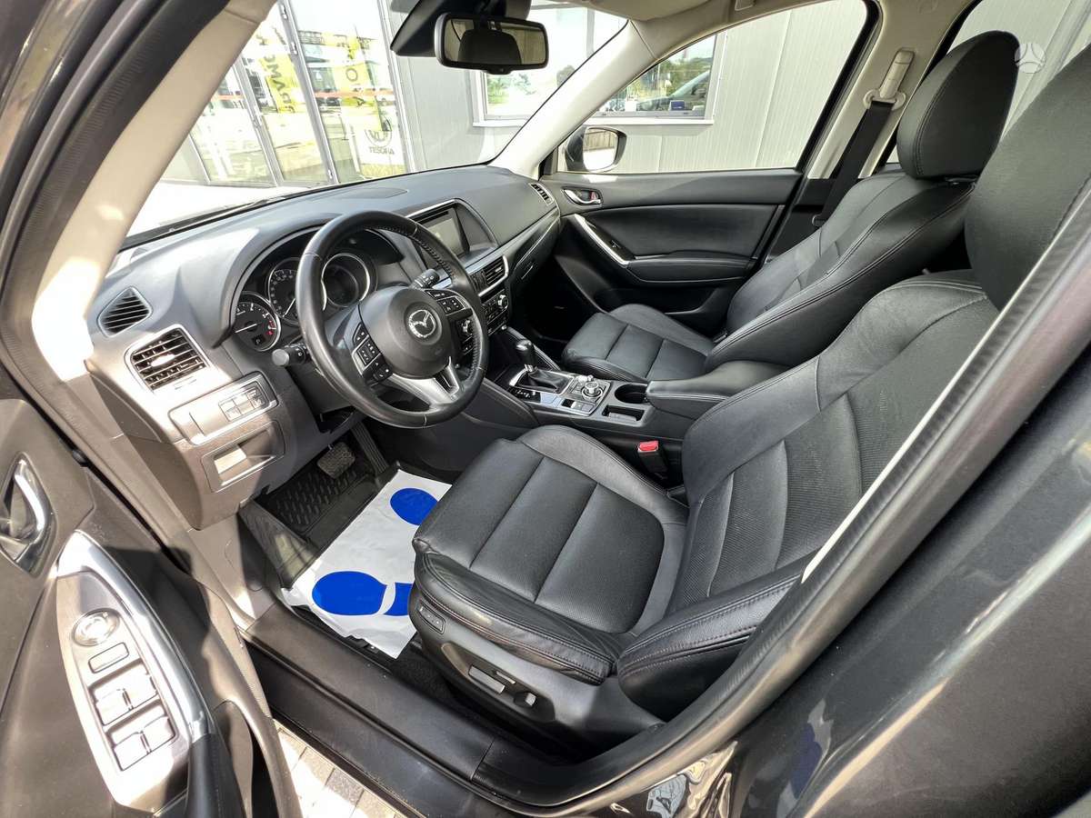 Mazda CX-5, 2.2 l., off-road / crossover