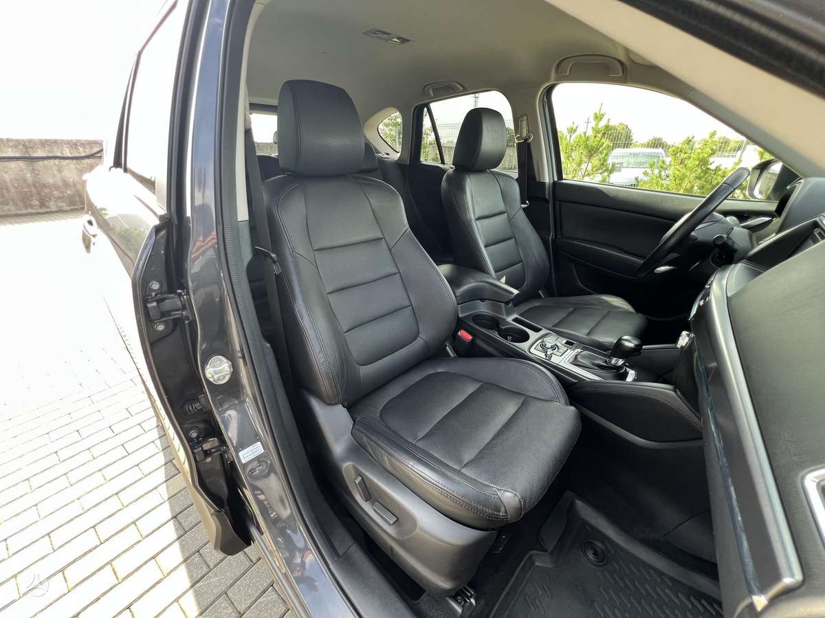 Mazda CX-5, 2.2 l., Внедорожник / Кроссовер