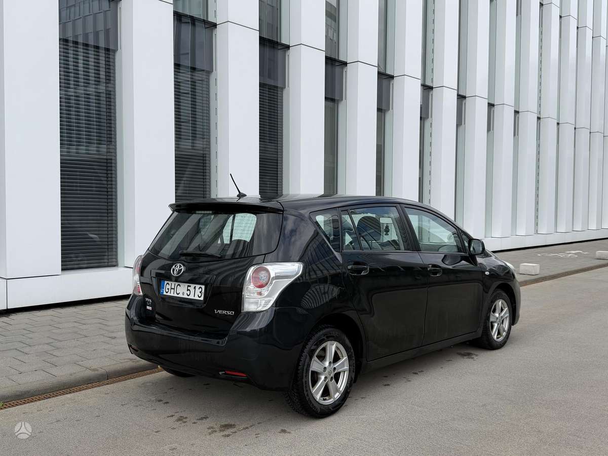 Toyota Verso - 3