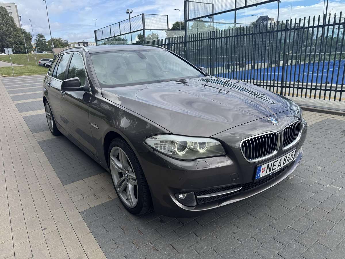 BMW 520, 2.0 l., Универсал