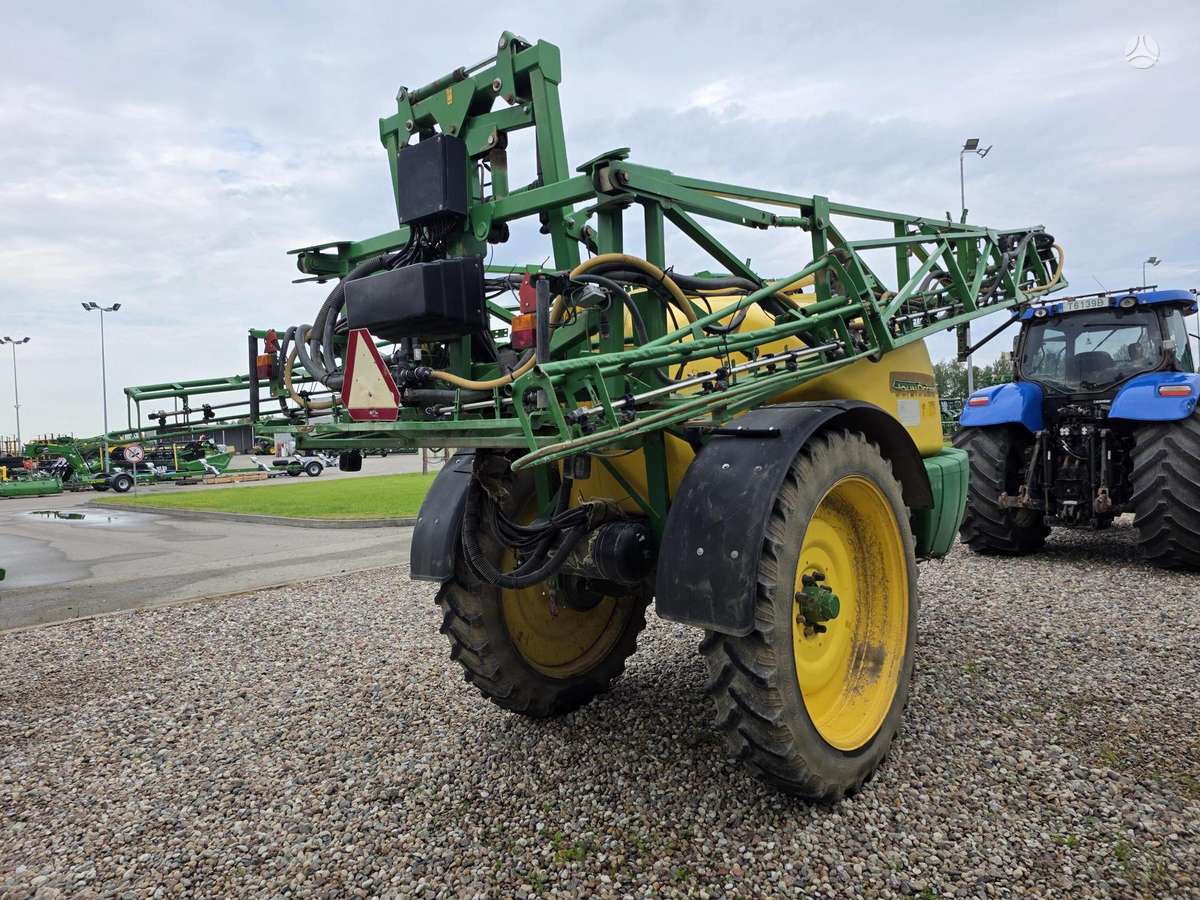 John Deere 740, cits