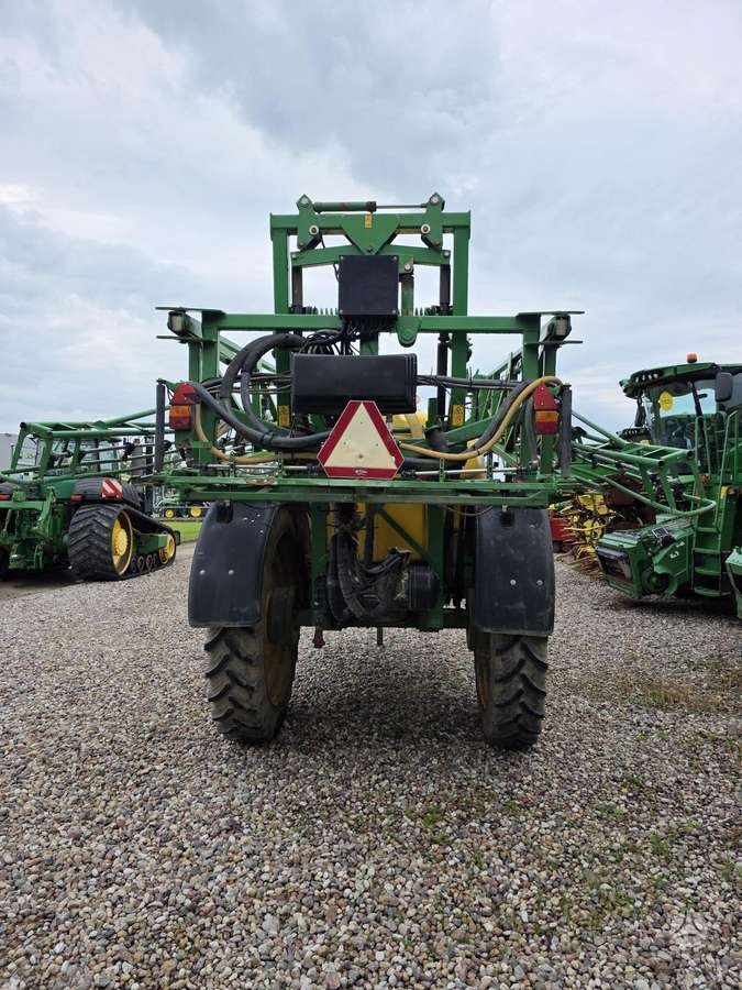 John Deere 740, kita