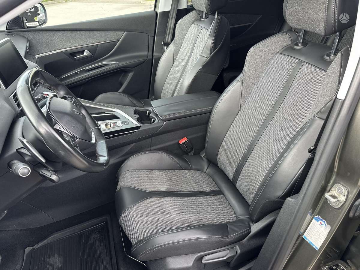 Peugeot 5008 - 12