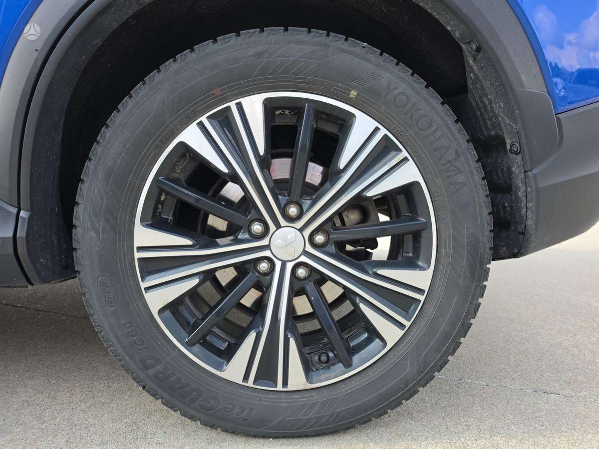 Mitsubishi Eclipse Cross, 1.5 l., off-road / crossover