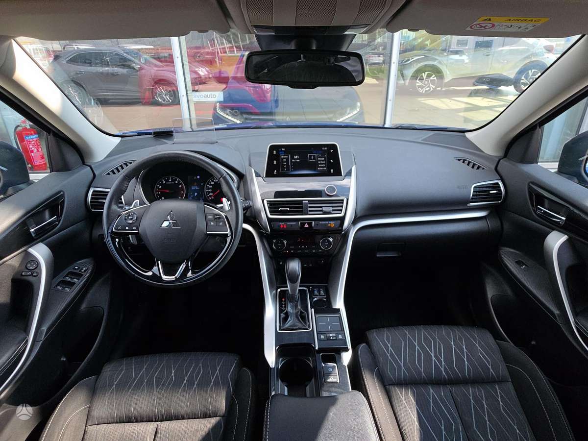 Mitsubishi Eclipse Cross, 1.5 l., off-road / crossover