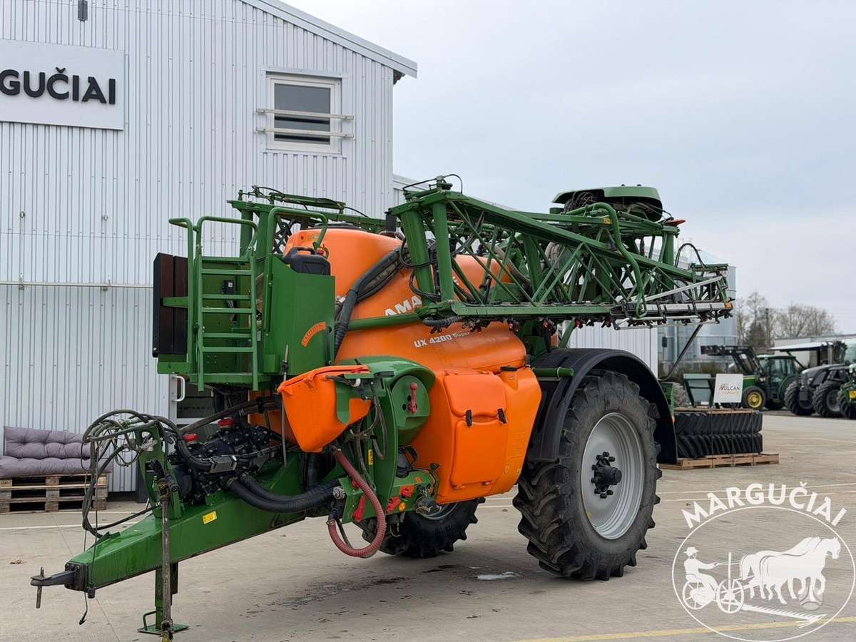 Amazone UX 4200 Super, 4200 ltr, 24 m, sprayers