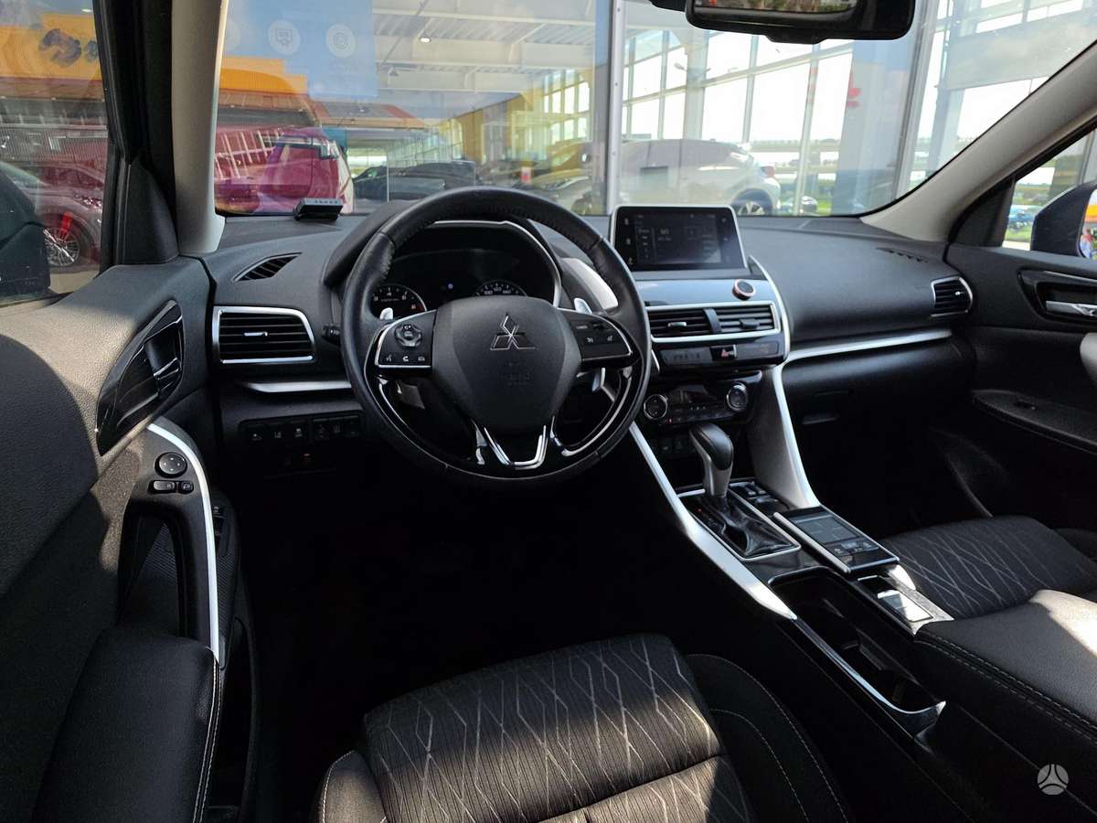 Mitsubishi Eclipse Cross, 1.5 l., off-road / crossover