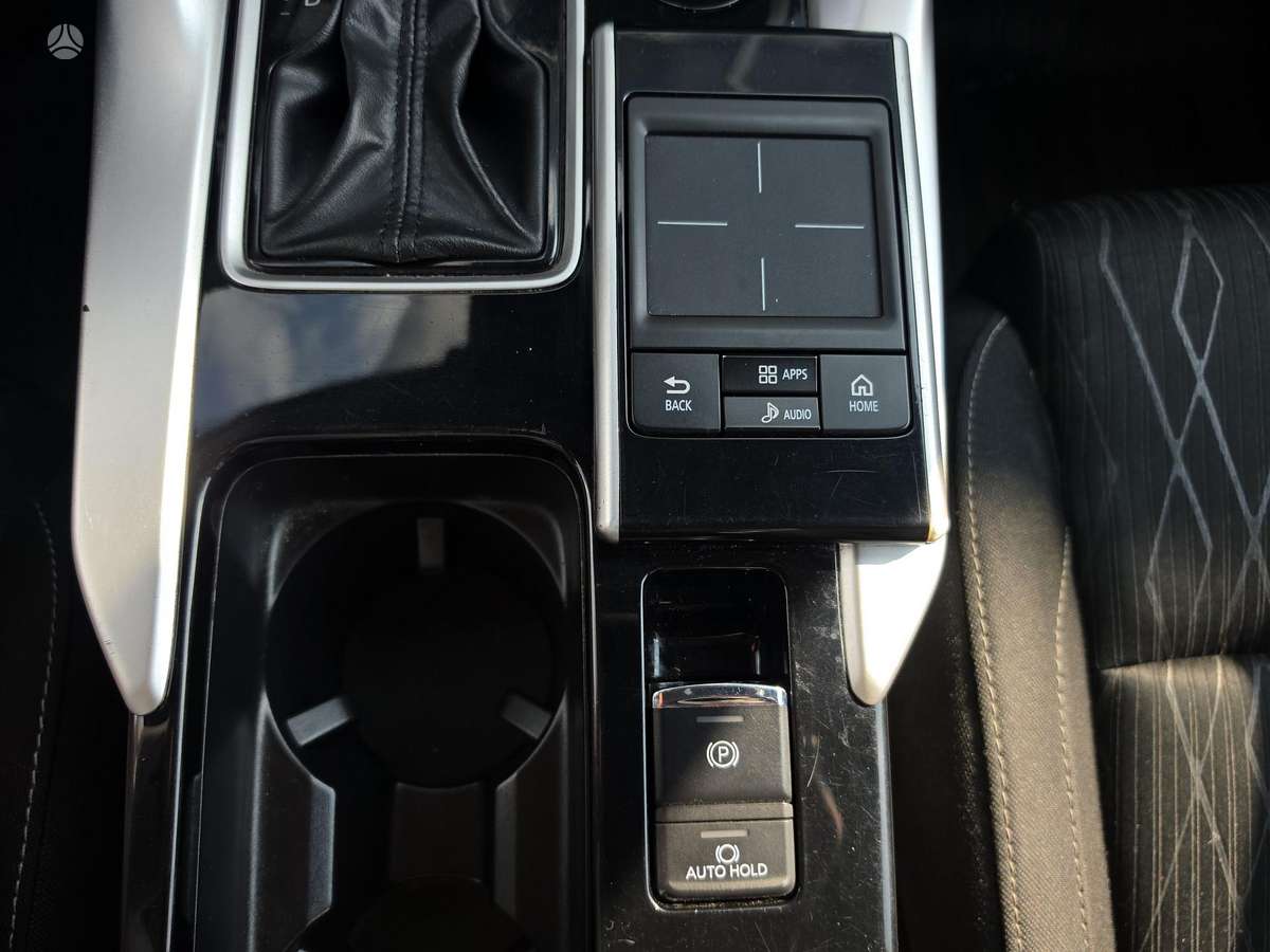 Mitsubishi Eclipse Cross, 1.5 l., off-road / crossover