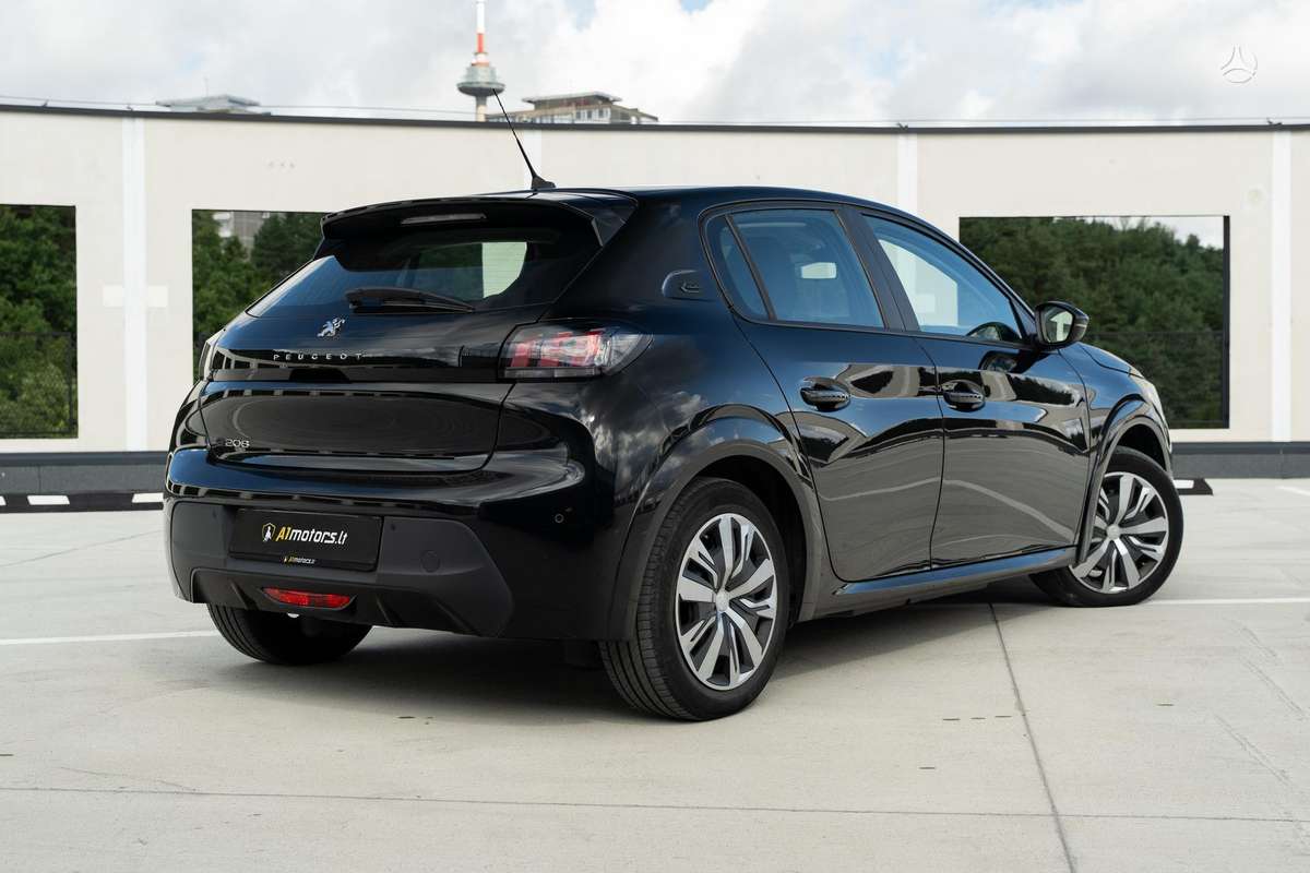 Peugeot 208, hatchback