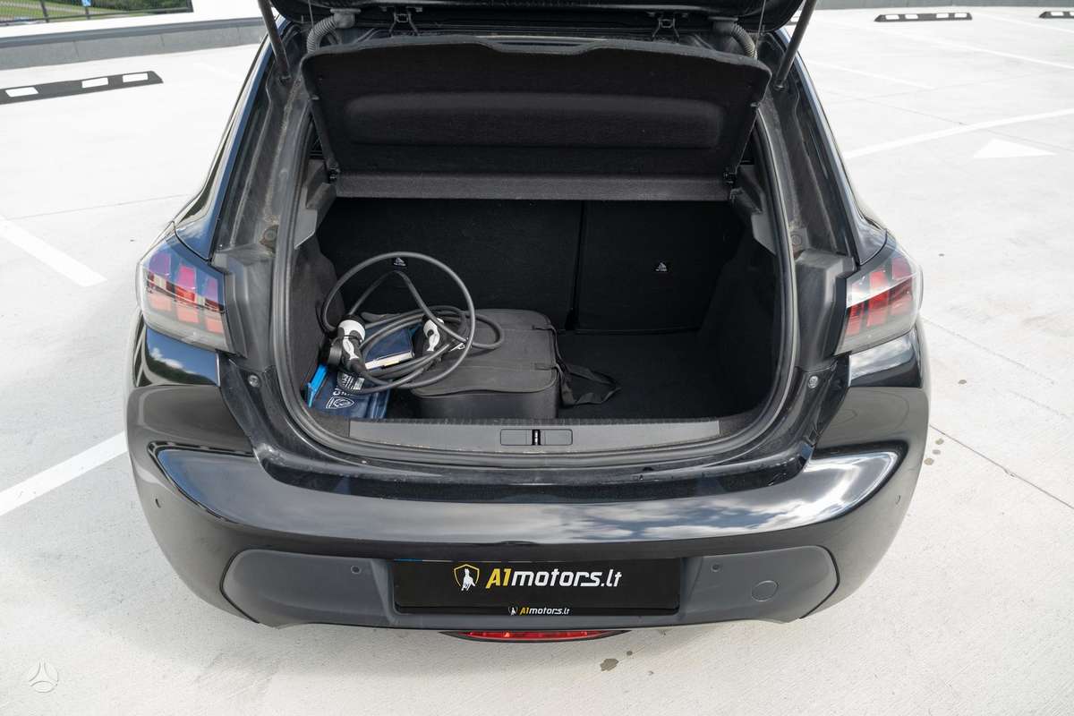 Peugeot 208, Хэтчбек
