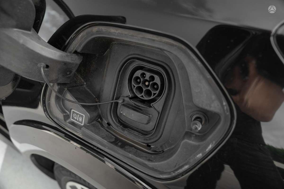 Peugeot 208, hatchback