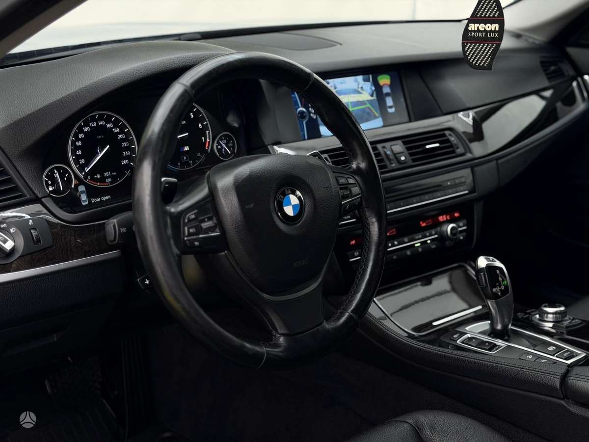 BMW 528, 2.0 l., Седан