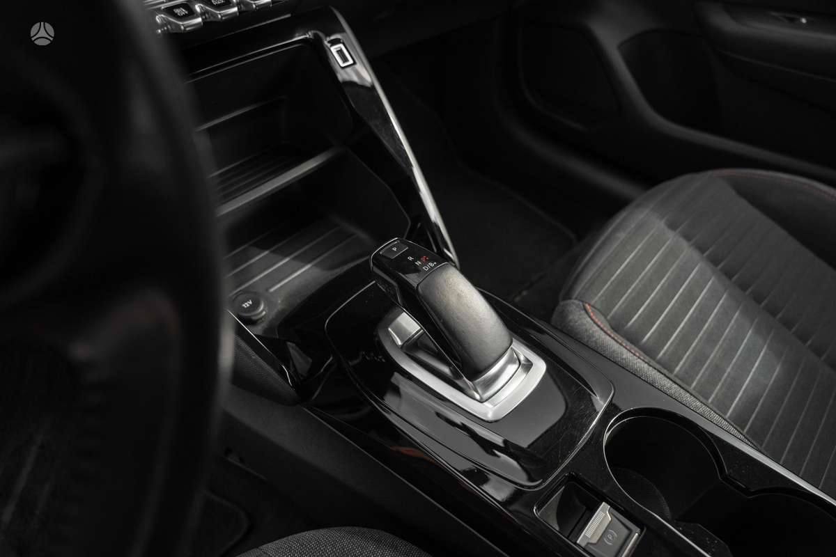 Peugeot 208, Хэтчбек