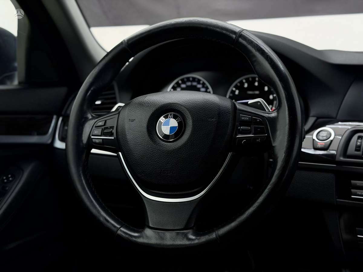 BMW 528, 2.0 l., saloon / sedan