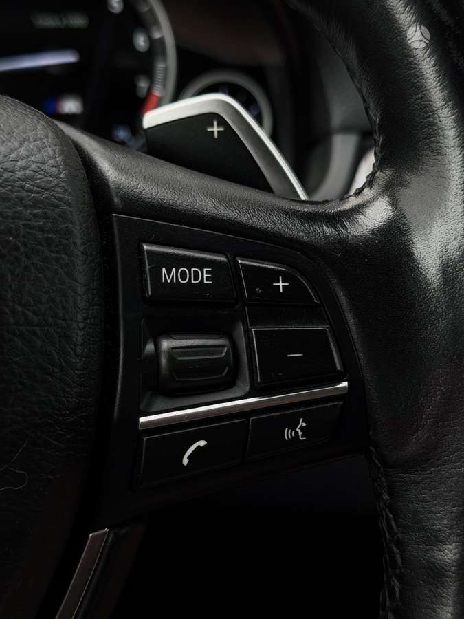 BMW 528, 2.0 l., Седан