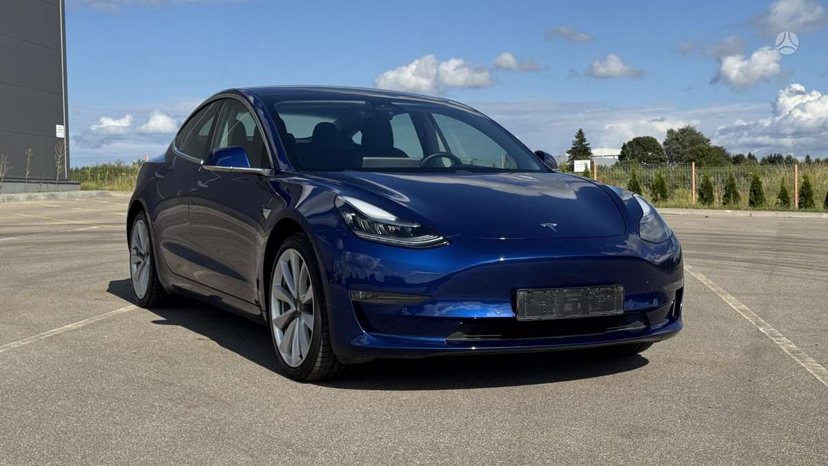 Tesla Model 3, 81 кВт·ч, Хэтчбек
