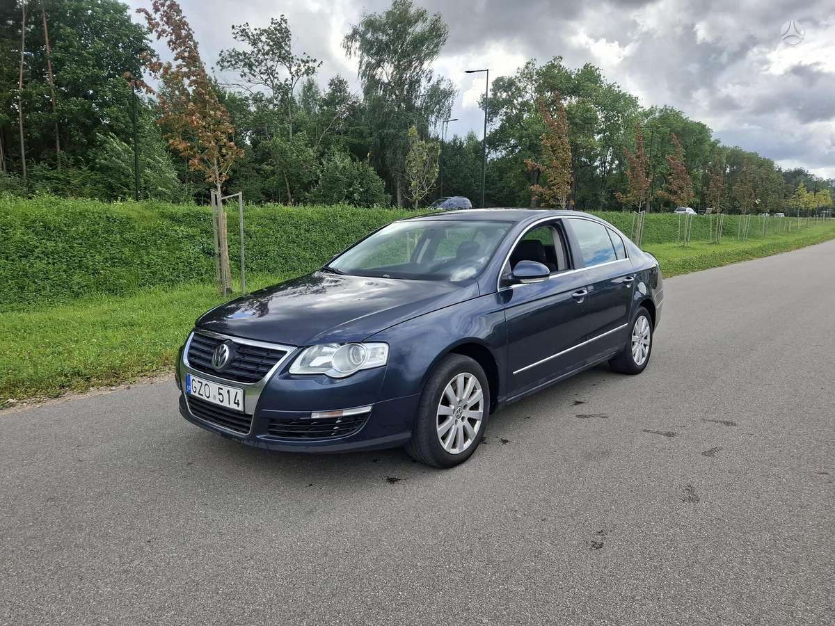 Volkswagen Passat - 2