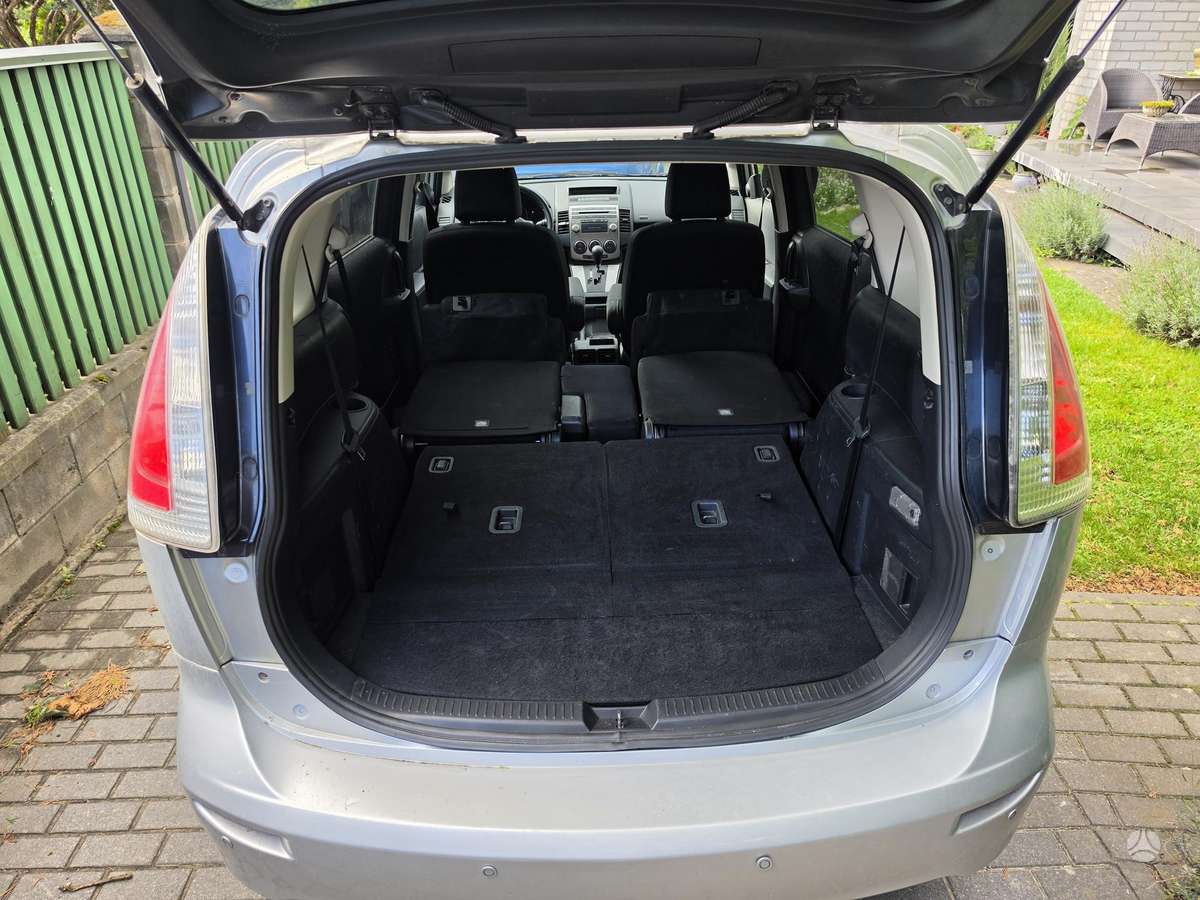 Mazda 5, 2.3 l., Хэтчбек