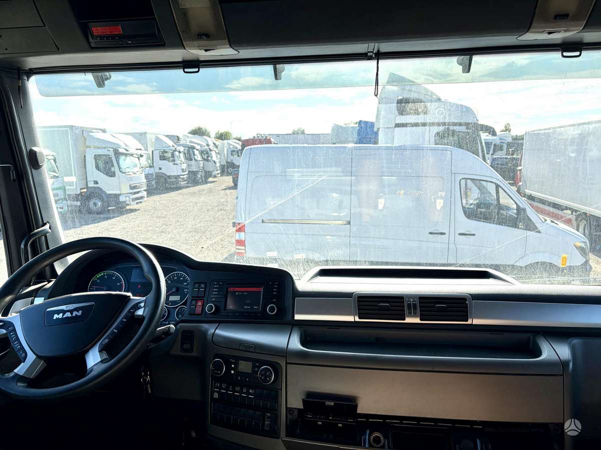 MAN TGX 18.440 Mega, double sleeper