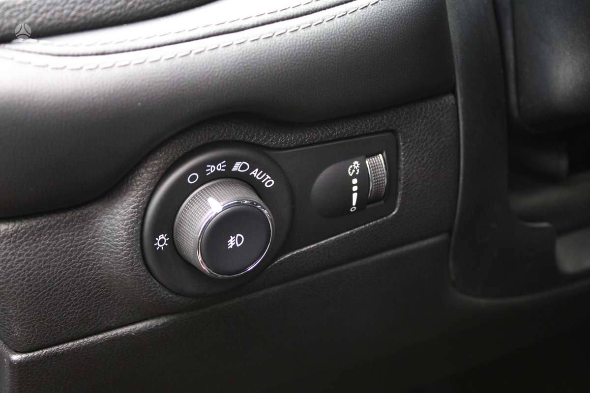 Dodge Durango, 3.6 l., off-road / crossover