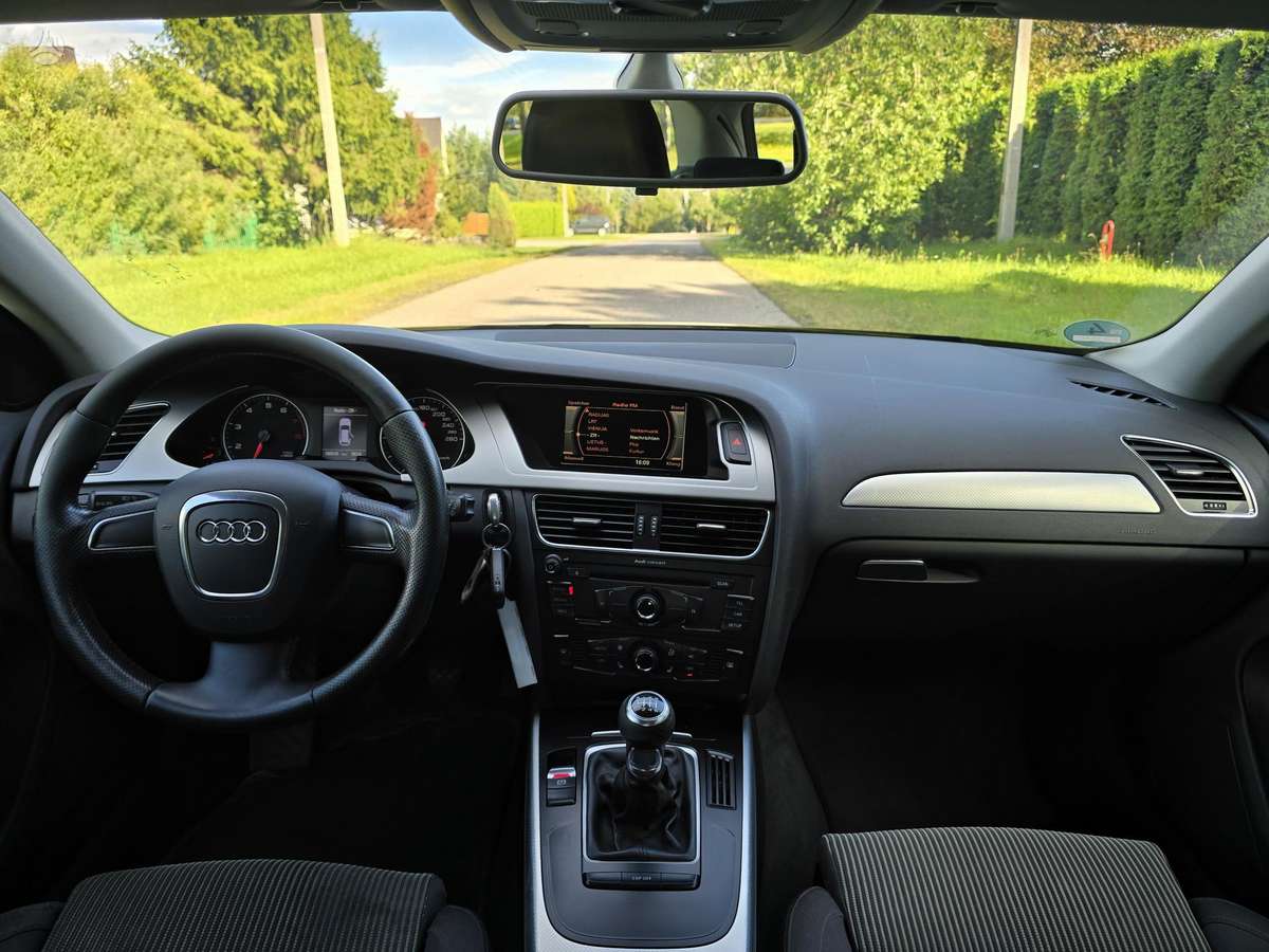 Audi A4, 1.8 l., Универсал