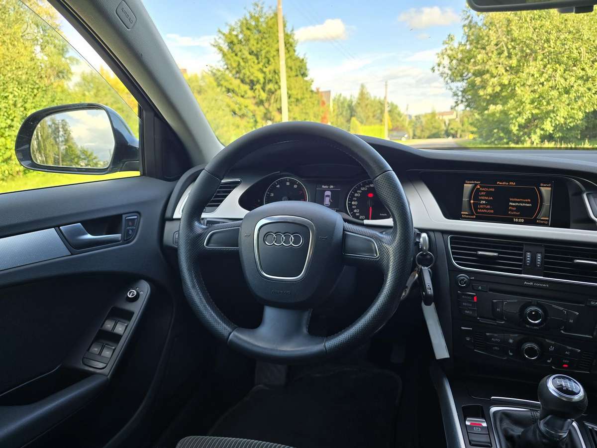 Audi A4, 1.8 l., Универсал