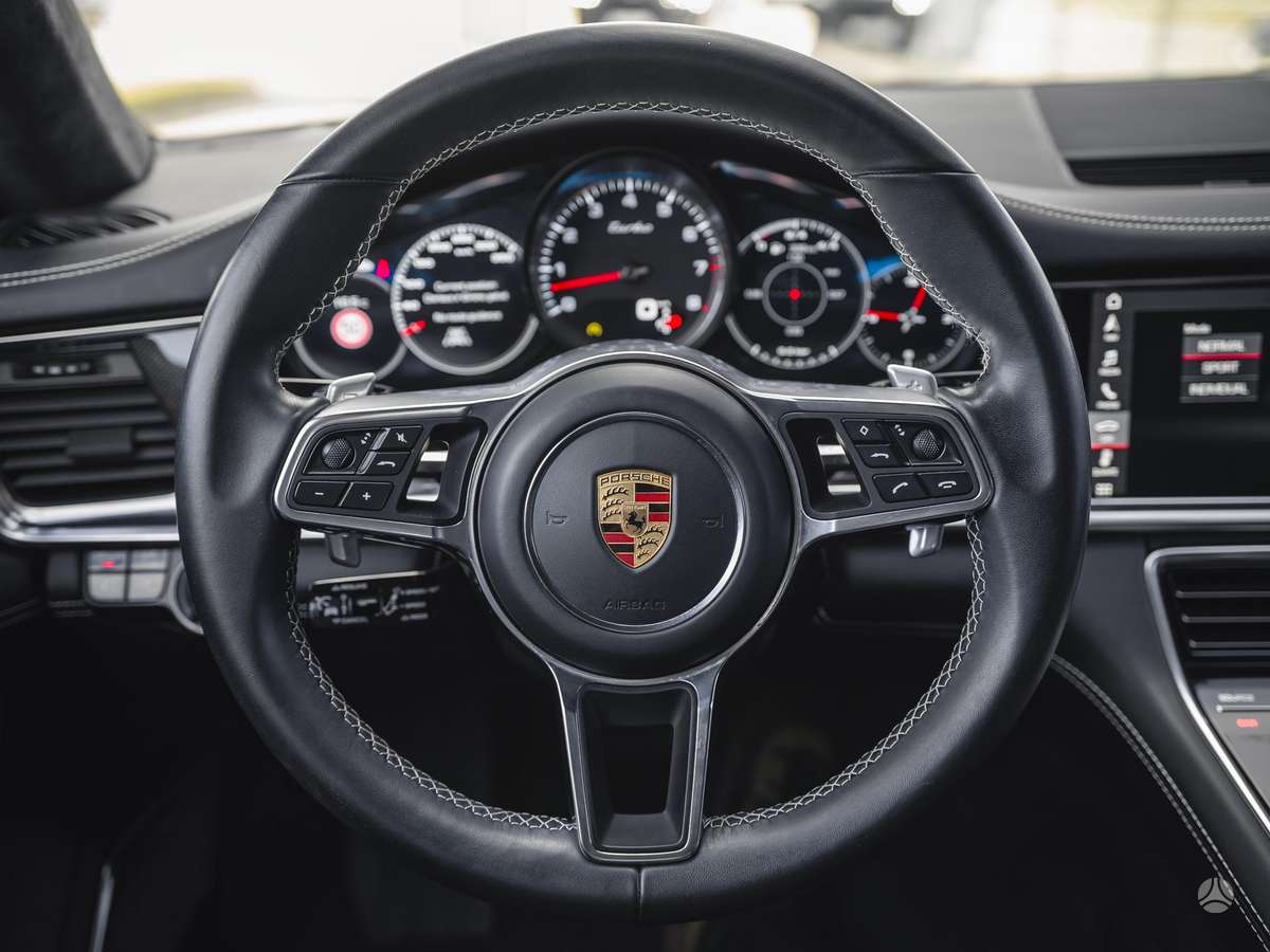 Porsche Panamera, 4.0 l., hatchback