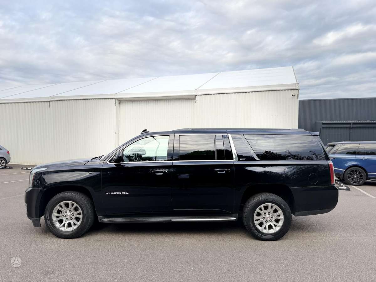 GMC Yukon, 5.3 l., off-road / crossover