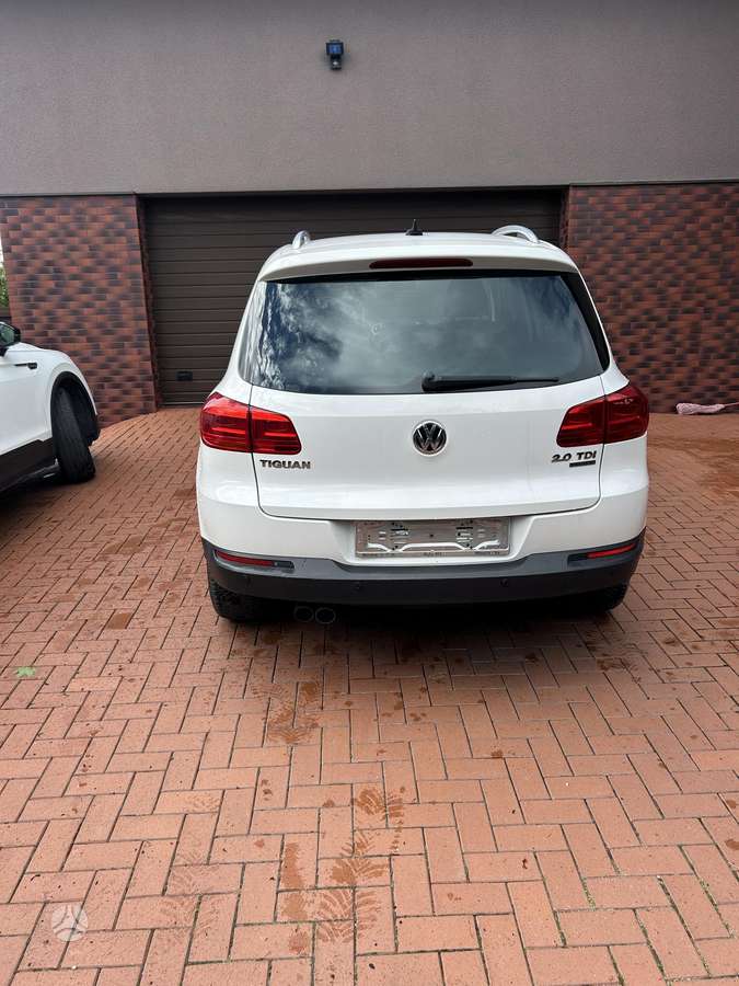 Volkswagen Tiguan - 7