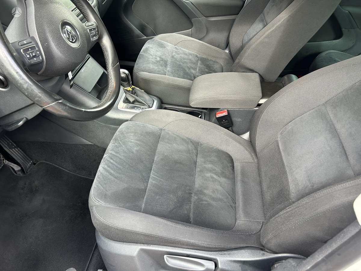 Volkswagen Tiguan - 9