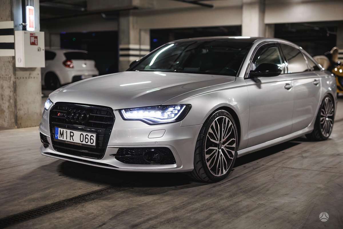 Audi A6, 3.0 l., saloon / sedan