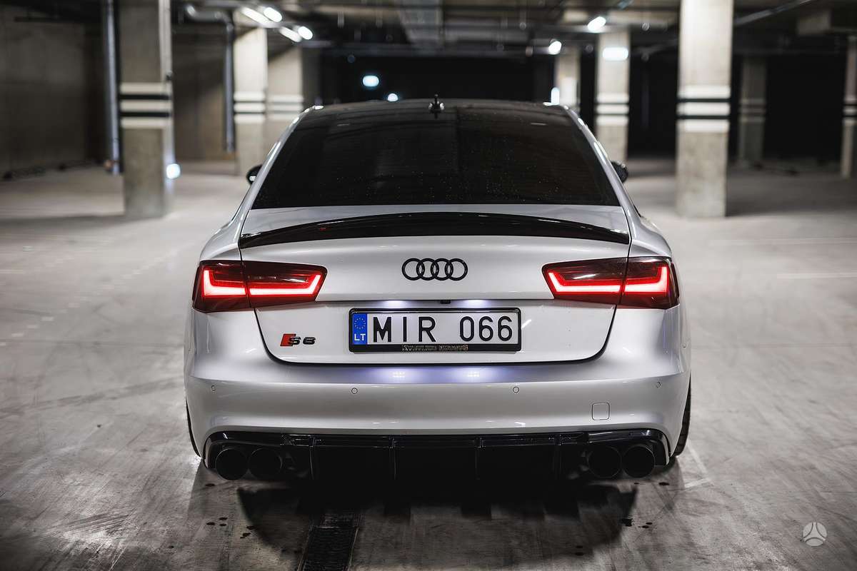 Audi A6, 3.0 l., sedanas
