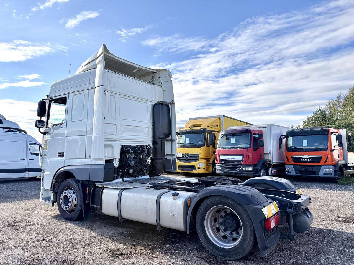 DAF XF 460 Mega Space Cab, 2 спальных места