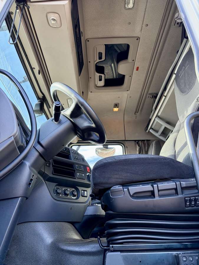 DAF XF 460 Mega Space Cab, 2 спальных места