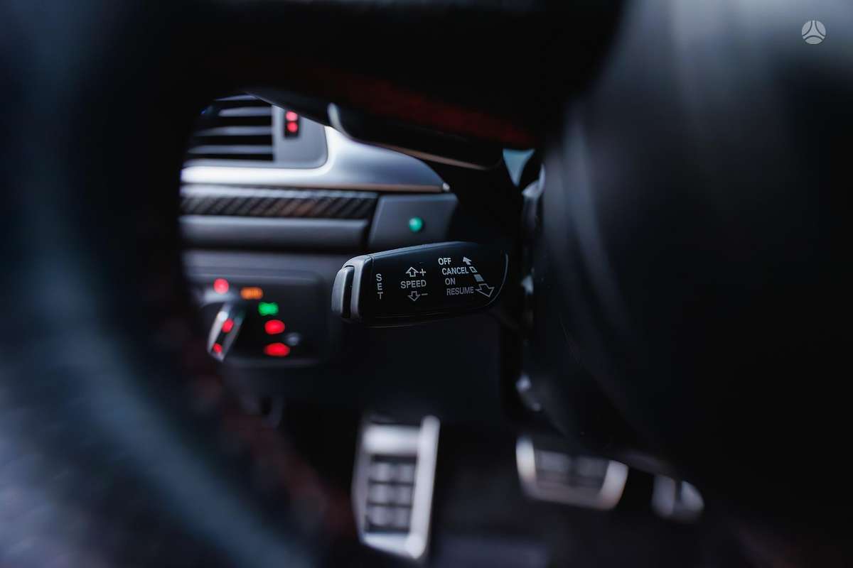 Audi A6, 3.0 l., sedanas