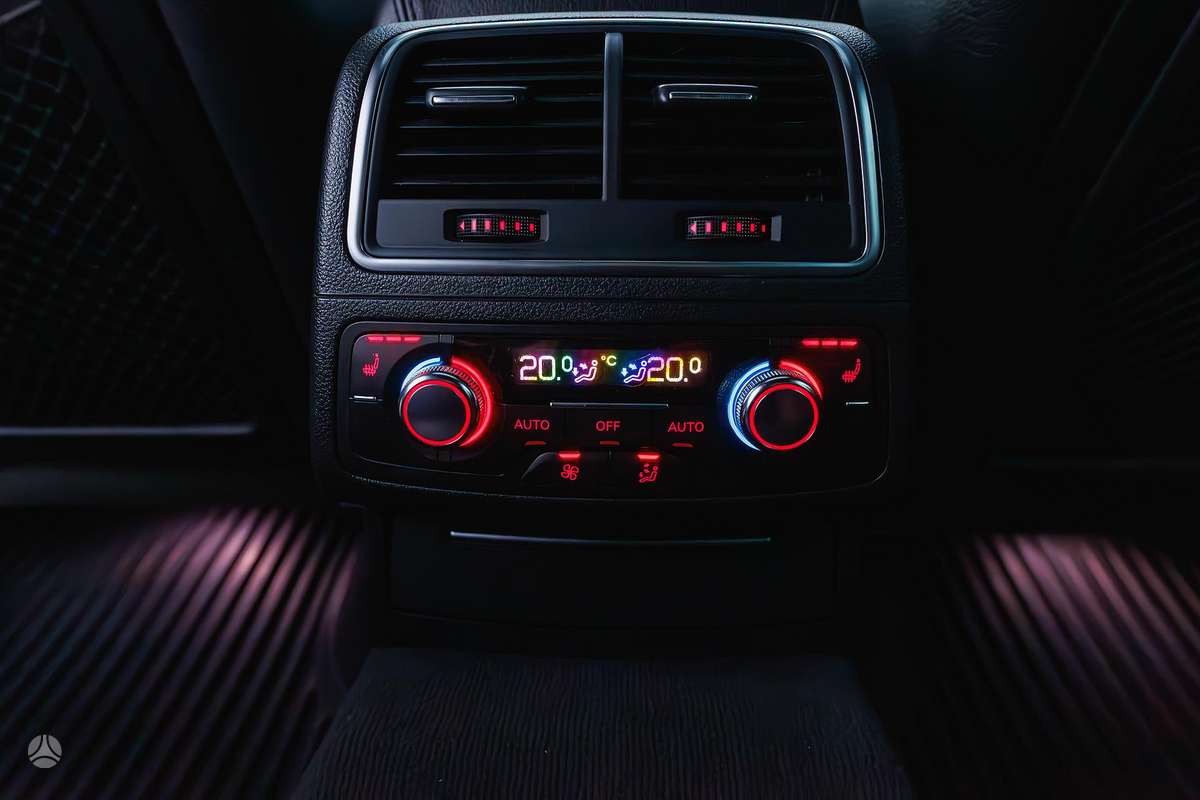Audi A6, 3.0 l., sedanas