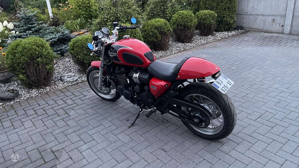 Triumph Thunderbird 900cc, street / классические
