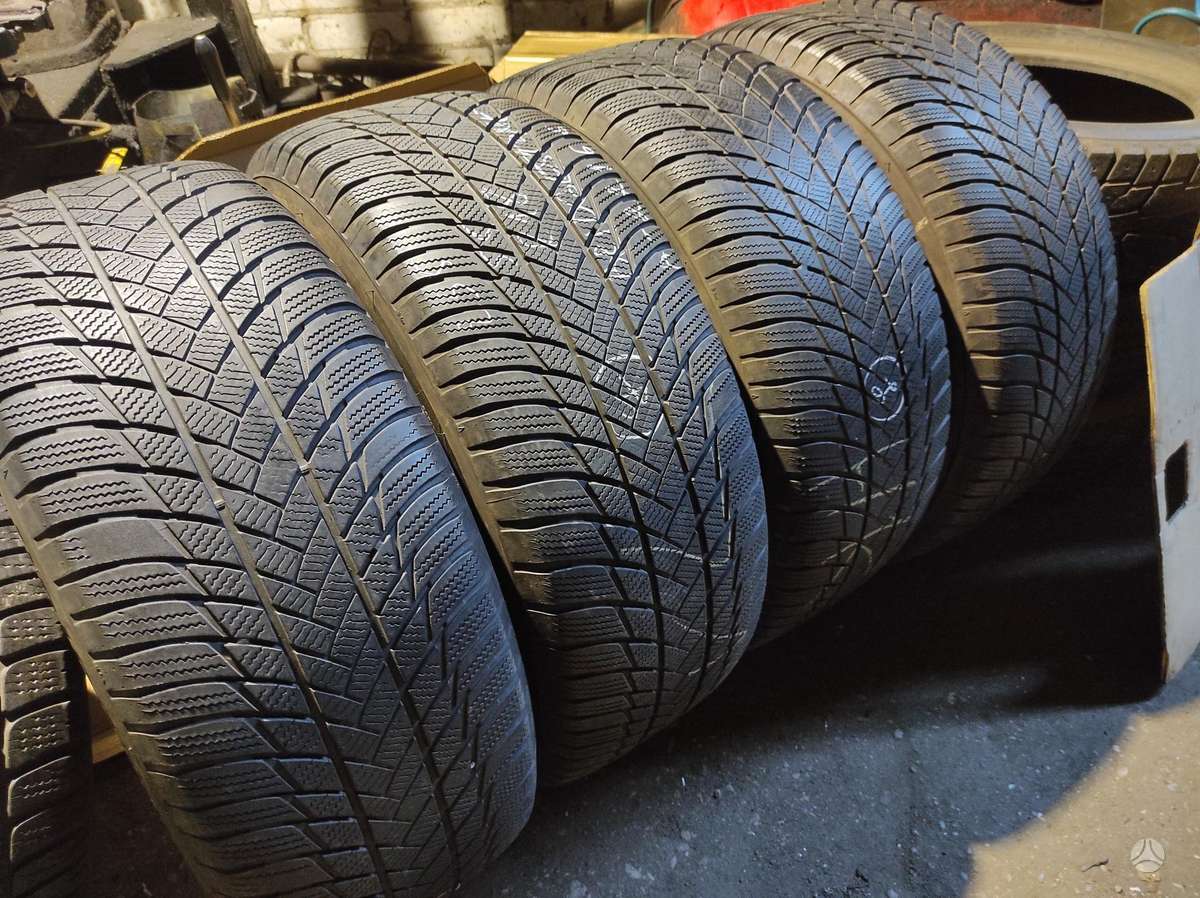Dunlop, žieminės 255/55 R18
