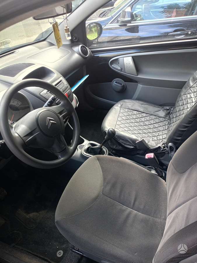 Citroen C1, 1.0 l., Хэтчбек