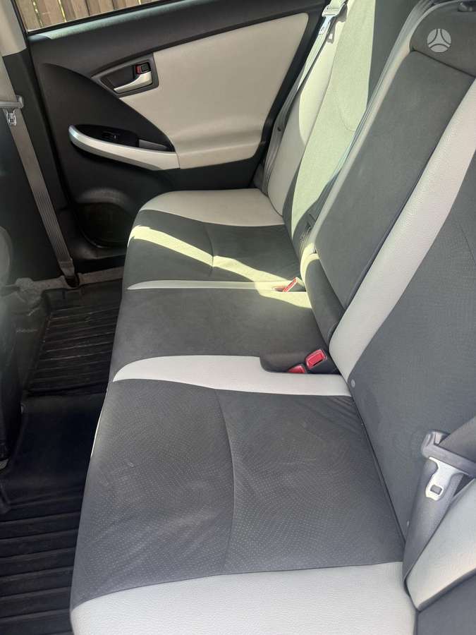 Toyota Prius - 9