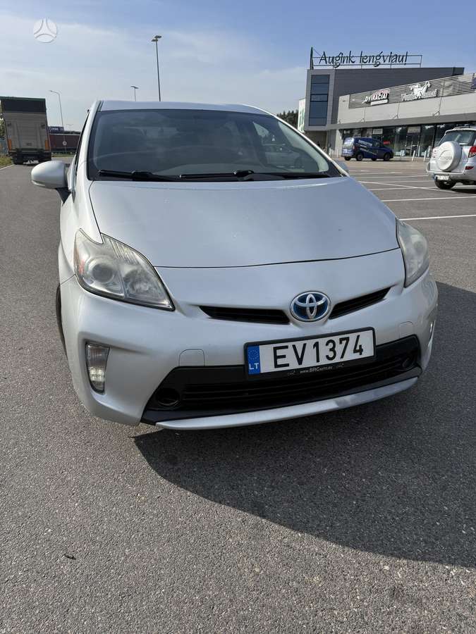Toyota Prius - 1