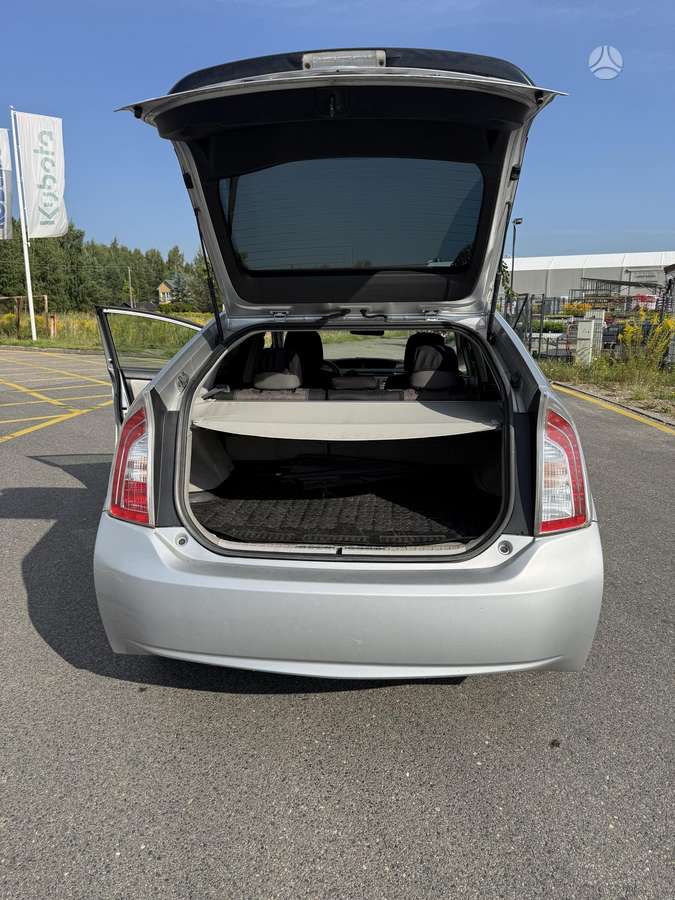 Toyota Prius - 6
