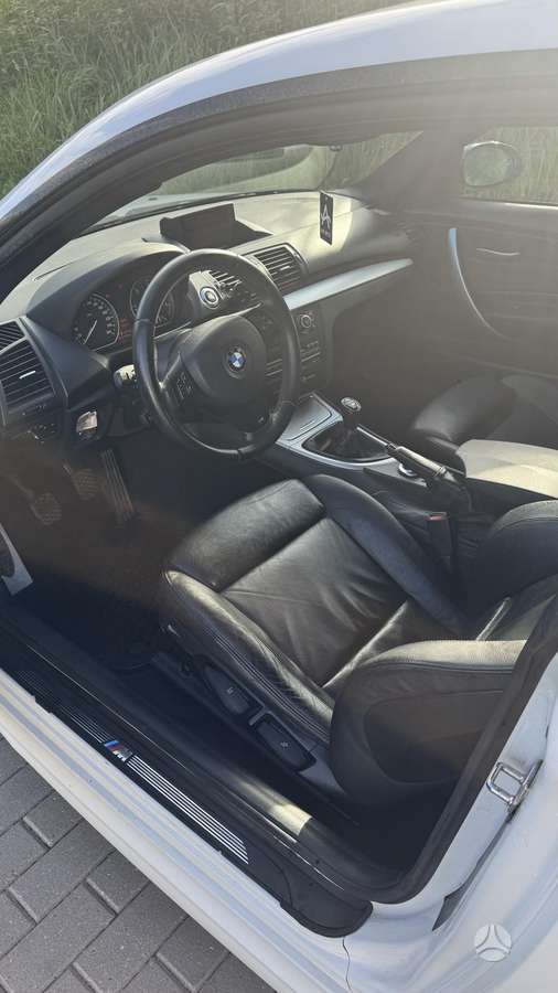 BMW 123, 2.0 l., hatchback