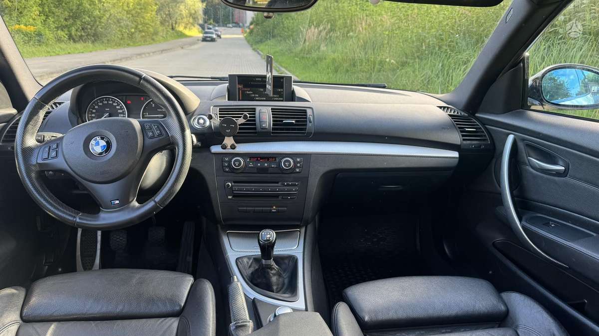 BMW 123, 2.0 l., hatchback