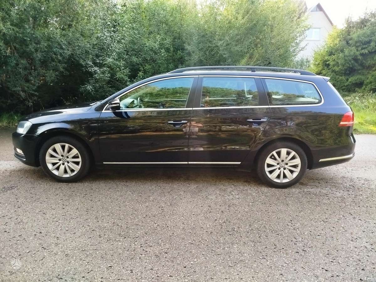 Volkswagen Passat - 8