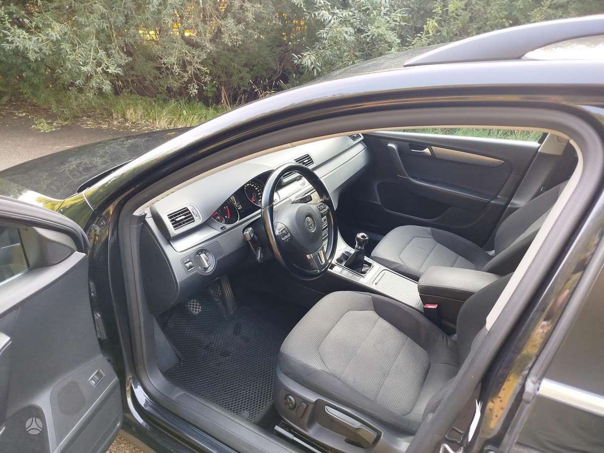 Volkswagen Passat, 1.6 l., Универсал