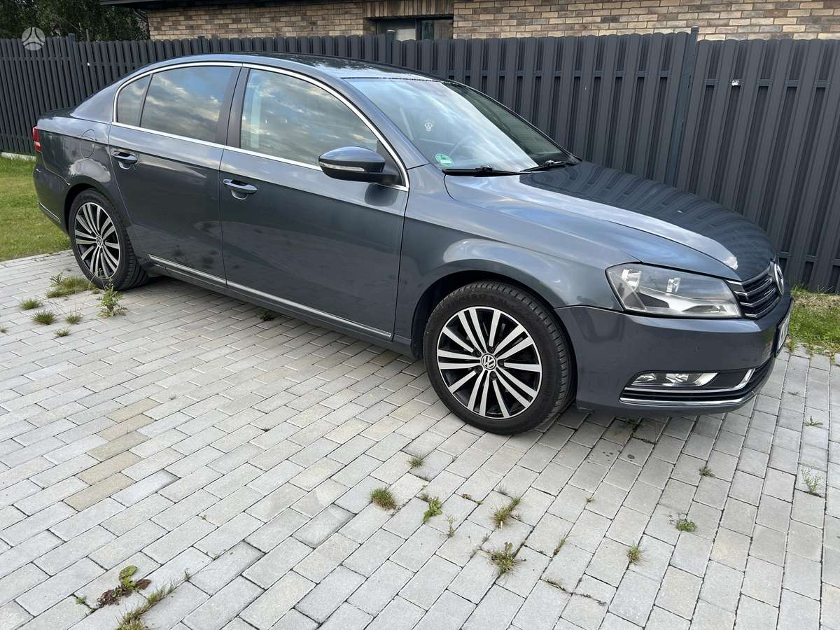 Volkswagen Passat - 2