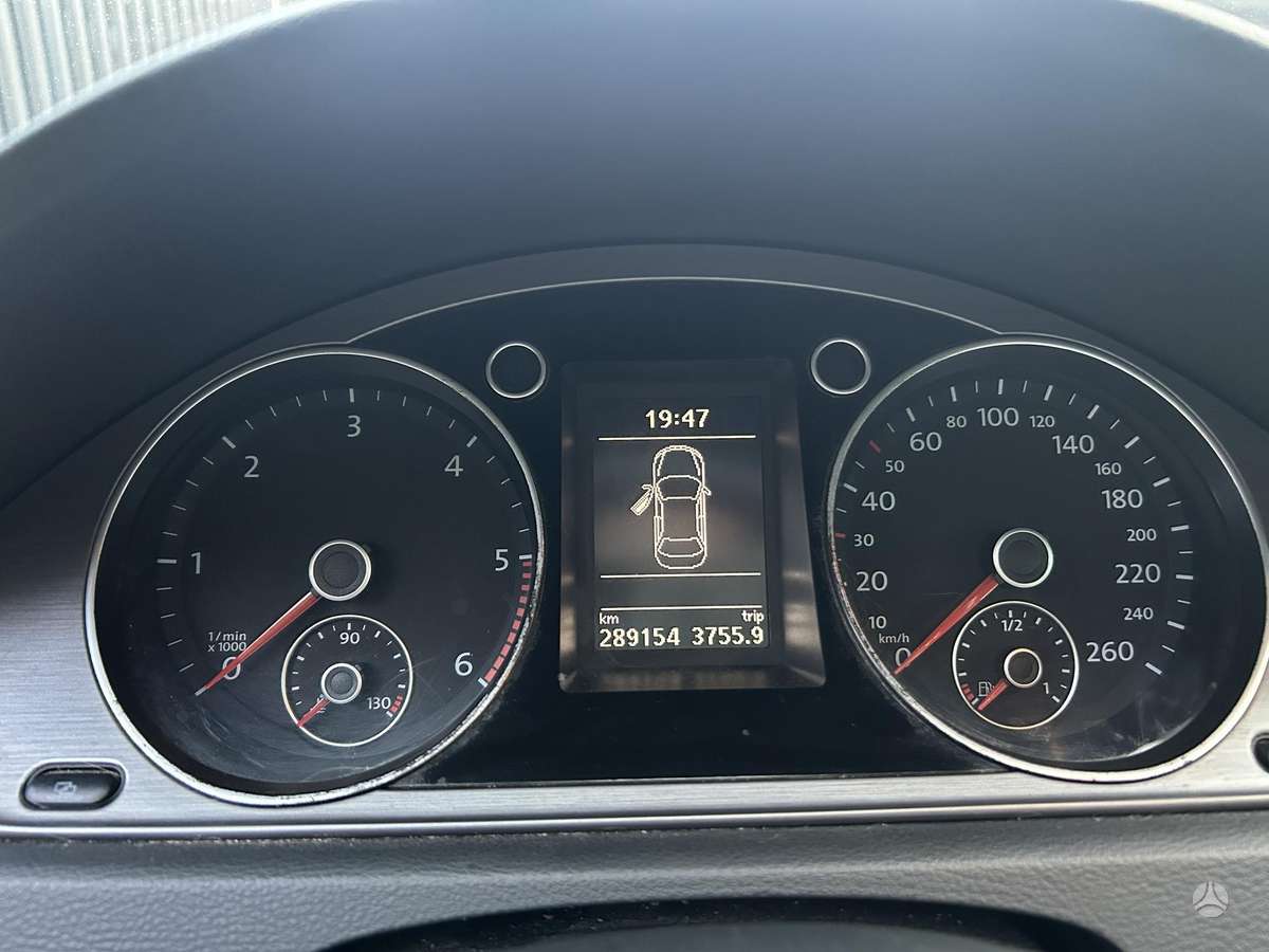 Volkswagen Passat - 6