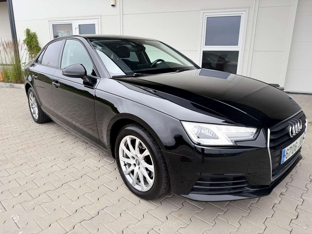 Audi A4, 2.0 l., Седан