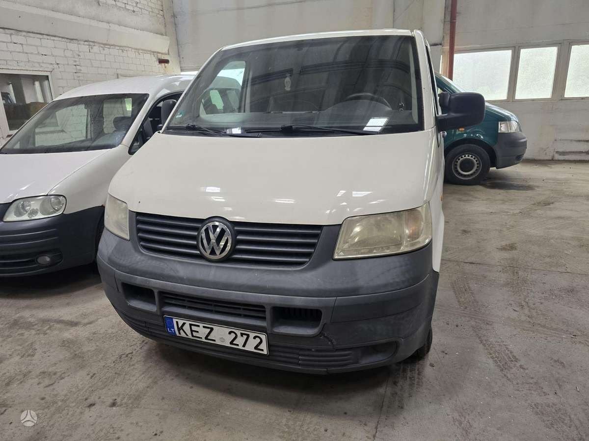 Volkswagen Transporter - 1
